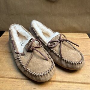 UGG Women's Dakota Moccasins